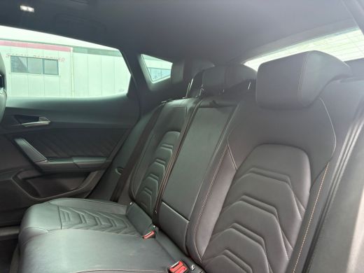 CUPRA Formentor 1.5 TSI e-Hybrid 272 pk VZ Performance | Wegklapbare Trekhaak | Achteruitrijcamera | Keyless entr... ActivLease financial lease