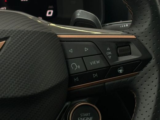 CUPRA Formentor 1.5 TSI e-Hybrid 272 pk VZ Performance | Wegklapbare Trekhaak | Achteruitrijcamera | Keyless entr... ActivLease financial lease