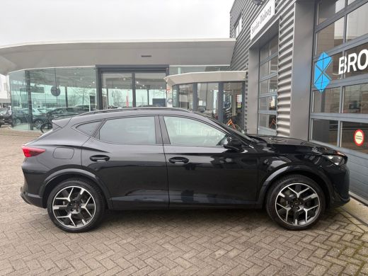 CUPRA Formentor 1.5 TSI e-Hybrid 272 pk VZ Performance | Wegklapbare Trekhaak | Achteruitrijcamera | Keyless entr... ActivLease financial lease