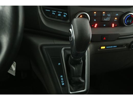 Ford Transit Custom 2.0 TDCI L1H1 | Aut. | Airco | Cruise | Camera | 3 Zits | Trekhaak | Carplay | Stoelverw. | Navi ActivLease financial lease