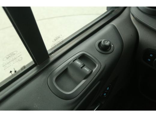 Ford Transit Custom 2.0 TDCI L1H1 | Aut. | Airco | Cruise | Camera | 3 Zits | Trekhaak | Carplay | Stoelverw. | Navi ActivLease financial lease