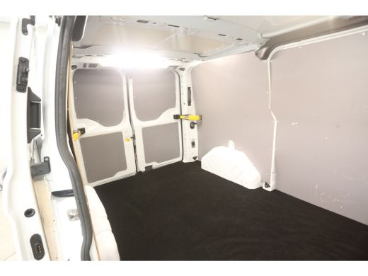 Ford Transit Custom 2.0 TDCI L1H1 | Aut. | Airco | Cruise | Camera | 3 Zits | Trekhaak | Carplay | Stoelverw. | Navi ActivLease financial lease