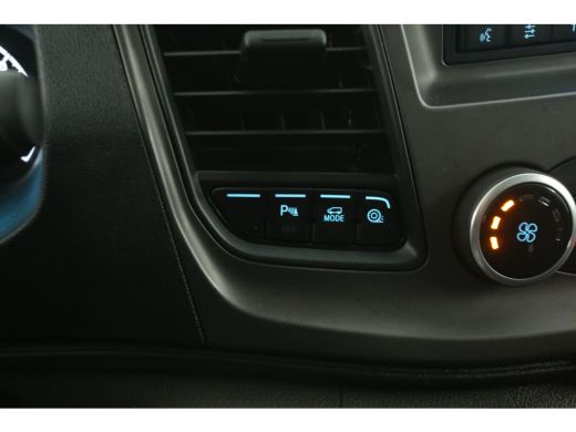 Ford Transit Custom 2.0 TDCI L2H1 | 2800kg Trekgew. | Trekhaak | Airco | Cruise | 3 Zits | 2xSchuifdeur | Parkeersens... ActivLease financial lease