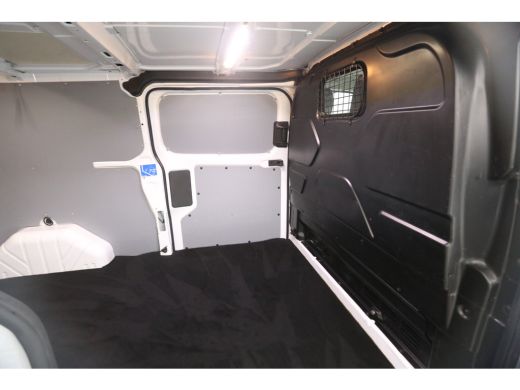 Ford Transit Custom 2.0 TDCI L2H1 | 2800kg Trekgew. | Trekhaak | Airco | Cruise | 3 Zits | 2xSchuifdeur | Parkeersens... ActivLease financial lease