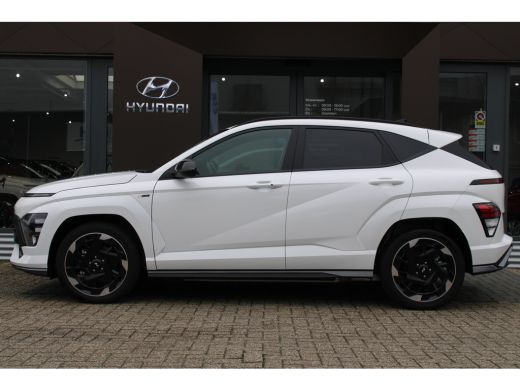 Hyundai Kona N Line Business | 19-inch lichtmetalen 'N-Line'-velgen met 235/45 R19-banden | Actieve rijbaanass... ActivLease financial lease