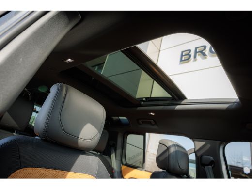 Land Rover Defender 110 P400e X-Dynamic HSE | 22 Inch | Pano | El. trekhaak | Black Pack | Cold Climate | Fabr garant... ActivLease financial lease