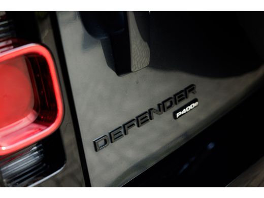 Land Rover Defender 110 P400e X-Dynamic HSE | 22 Inch | Pano | El. trekhaak | Black Pack | Cold Climate | Fabr garant... ActivLease financial lease