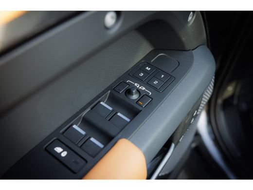 Land Rover Defender 110 P400e X-Dynamic HSE | 22 Inch | Pano | El. trekhaak | Black Pack | Cold Climate | Fabr garant... ActivLease financial lease