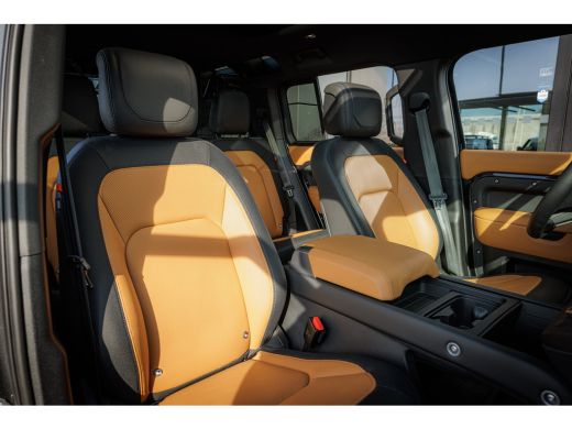 Land Rover Defender 110 P400e X-Dynamic HSE | 22 Inch | Pano | El. trekhaak | Black Pack | Cold Climate | Fabr garant... ActivLease financial lease