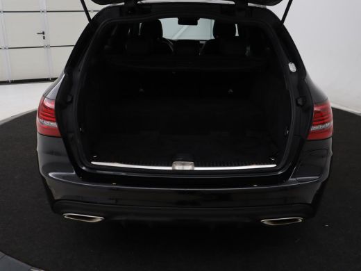 Mercedes-Benz C-Klasse 300e AMG Limited | Panoramadak | 360 Camera | Stoelverwarming | Trekhaak | Carplay | Leder/Alcant... ActivLease financial lease