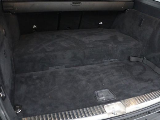 Mercedes-Benz C-Klasse 300e AMG Limited | Panoramadak | 360 Camera | Stoelverwarming | Trekhaak | Carplay | Leder/Alcant... ActivLease financial lease