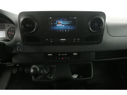 Mercedes-Benz Sprinter 317 CDI 170PK L2H2 RWD | Airco | Camera | 3 Zits | Carplay ActivLease financial lease
