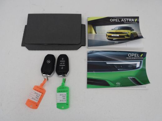 Opel Astra 1.6 Hybrid Business Edition | Stoelverwarming | Adaptive cruise | Navigatie | Camera | Full LED |... ActivLease financial lease