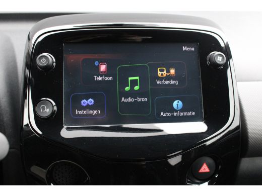 Peugeot 108 1.0 e-VTi Allure | Navi by app | Camera | Climate control | Apple carplay | Lichtmetaal | LED | M... ActivLease financial lease