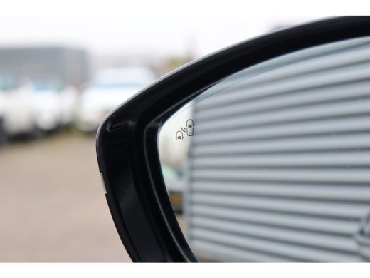 Peugeot 508 SW 1.6 HYBRID 225PK GT PACK AUTOMAAT / NAVI / LEDER / CLIMA / PDC / 18" LMV / CAMERA / KEYLESS / ... ActivLease financial lease