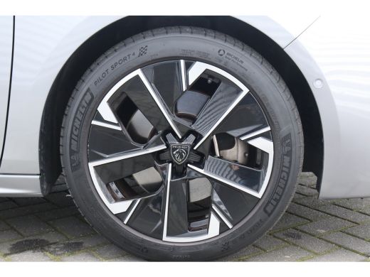 Peugeot 508 SW 1.6 HYBRID 225PK GT PACK AUTOMAAT / NAVI / LEDER / CLIMA / PDC / 18" LMV / CAMERA / KEYLESS / ... ActivLease financial lease