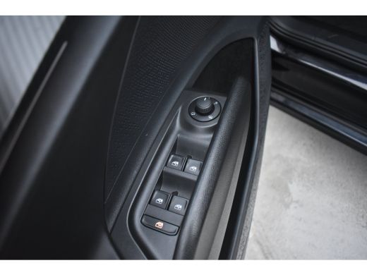 Skoda Enyaq iV 80 Sportline | WEGKLAPBARE TREKHAAK | ACC | FABRIEKSNAVIGATIE | ACHTERUITRIJCAMERA ActivLease financial lease