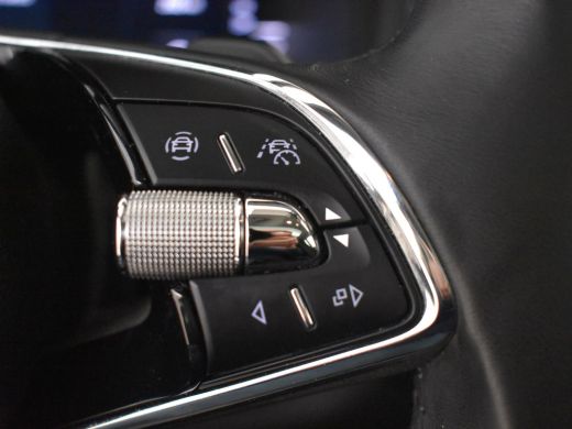 Skoda Karoq 1.5 TSI ACT Business Edition 150 Pk DSG/AUTO | Glazen panorama-dak | Trekhaak | Navigatie full ma... ActivLease financial lease