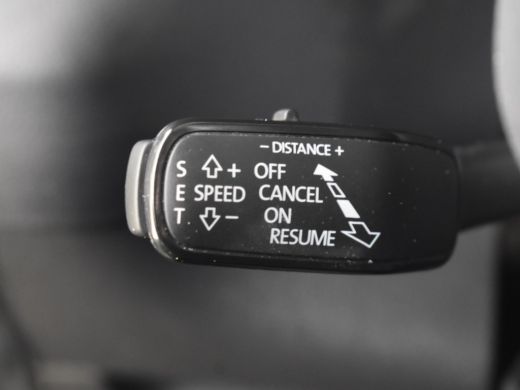 Skoda Karoq 1.5 TSI ACT Business Edition 150 Pk DSG/AUTO | Glazen panorama-dak | Trekhaak | Navigatie full ma... ActivLease financial lease