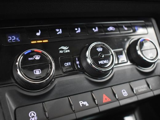 Skoda Karoq 1.5 TSI ACT Business Edition 150 Pk DSG/AUTO | Glazen panorama-dak | Trekhaak | Navigatie full ma... ActivLease financial lease