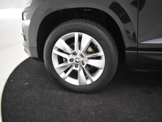 Skoda Karoq 1.5 TSI ACT Business Edition 150 Pk DSG/AUTO | Glazen panorama-dak | Trekhaak | Navigatie full ma... ActivLease financial lease