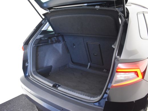 Skoda Karoq 1.5 TSI ACT Business Edition 150 Pk DSG/AUTO | Glazen panorama-dak | Trekhaak | Navigatie full ma... ActivLease financial lease