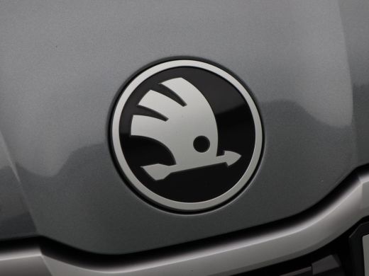 Skoda Superb Combi 1.5 TSi 204 Pk PHEV Automaat Edition | Trekhaak | Stoel Verwarming | Full LED | Panorama Da... ActivLease financial lease