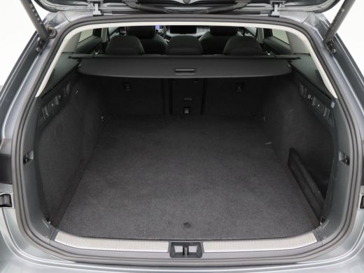 Skoda Superb Combi 1.5 TSi 204 Pk PHEV Automaat Edition | Trekhaak | Stoel Verwarming | Full LED | Panorama Da... ActivLease financial lease