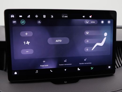 Skoda Superb Combi 1.5 TSi 204 Pk PHEV Automaat Edition | Trekhaak | Stoel Verwarming | Full LED | Panorama Da... ActivLease financial lease