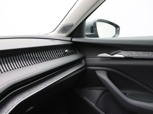 Skoda Superb Combi 1.5 TSi 204 Pk PHEV Automaat Edition | Trekhaak | Stoel Verwarming | Full LED | Panorama Da... ActivLease financial lease