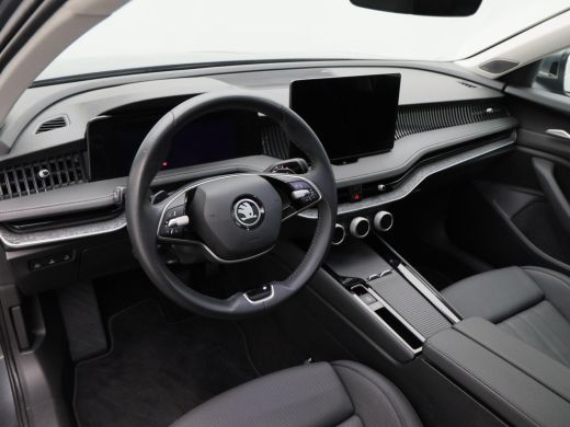 Skoda Superb Combi 1.5 TSi 204 Pk PHEV Automaat Edition | Trekhaak | Stoel Verwarming | Full LED | Panorama Da... ActivLease financial lease