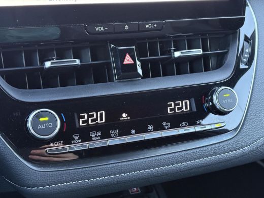 Toyota Corolla Touring Sports Hybrid 140 Dynamic **STOELVERWARMING/ KEYLESS/ PARKEERSENSOREN** ActivLease financial lease