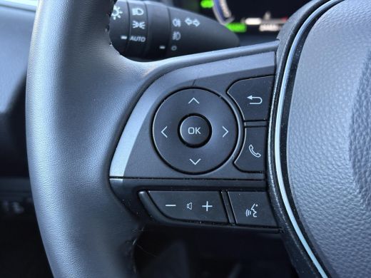 Toyota Corolla Touring Sports Hybrid 140 Dynamic **STOELVERWARMING/ KEYLESS/ PARKEERSENSOREN** ActivLease financial lease