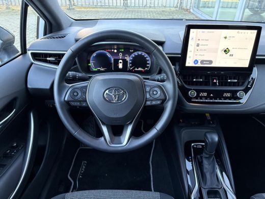 Toyota Corolla Touring Sports Hybrid 140 Dynamic **STOELVERWARMING/ KEYLESS/ PARKEERSENSOREN** ActivLease financial lease