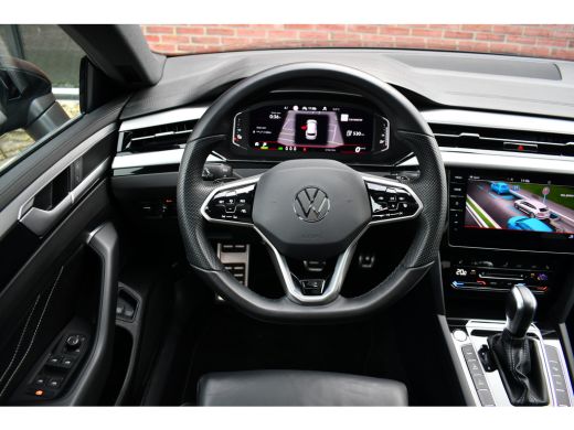 Volkswagen Arteon 1.4 TSI eHybrid R-Line Pano R-zetels Trekh DCC ACC ActivLease financial lease