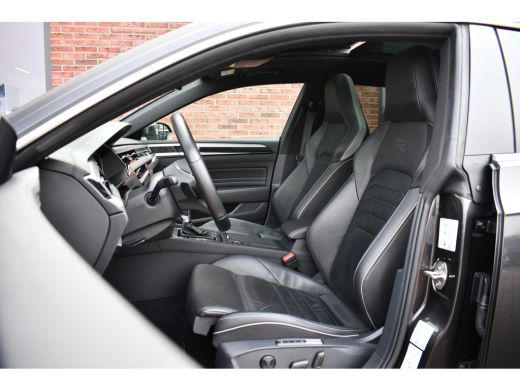 Volkswagen Arteon 1.4 TSI eHybrid R-Line Pano R-zetels Trekh DCC ACC ActivLease financial lease