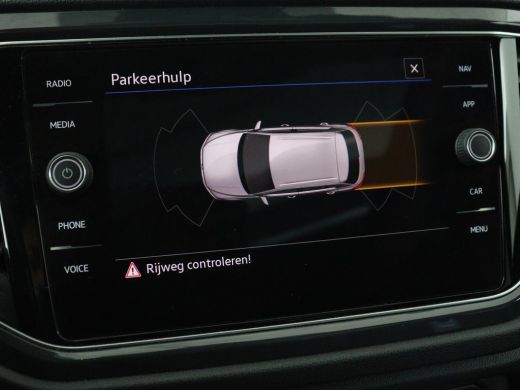 Volkswagen T-Roc 1.5 TSI Sport | Panoramadak | Adaptive cruise | Keyless | Carplay | Navigatie | Full LED | Virtua... ActivLease financial lease