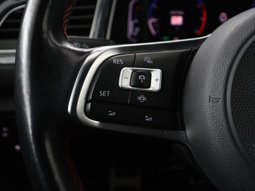 Volkswagen T-Roc 1.5 TSI Sport | Panoramadak | Adaptive cruise | Keyless | Carplay | Navigatie | Full LED | Virtua... ActivLease financial lease