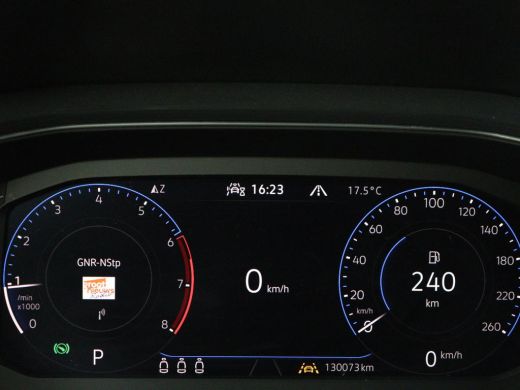 Volkswagen T-Roc 1.5 TSI Sport | Panoramadak | Adaptive cruise | Keyless | Carplay | Navigatie | Full LED | Virtua... ActivLease financial lease