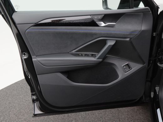 Volkswagen Tayron 1.5 eHybrid 272 Pk Automaat R-Line Edition | Panoramadak | Trekhaak | 20 Inch | Camera | Stuur- e... ActivLease financial lease