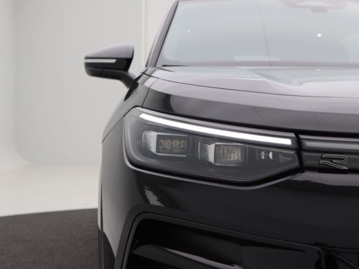 Volkswagen Tayron 1.5 eHybrid 272 Pk Automaat R-Line Edition | Panoramadak | Trekhaak | 20 Inch | Camera | Stuur- e... ActivLease financial lease