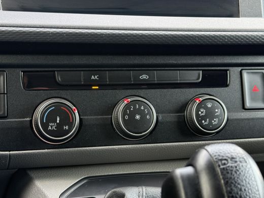 Volkswagen Transporter 2.0 TDI 150 PK DSG AUTOMAAT HIGHLINE / L1H1 / ALUCA INRICHTING / AIRCO / CRUISE / ACHTERKLEP / NA... ActivLease financial lease