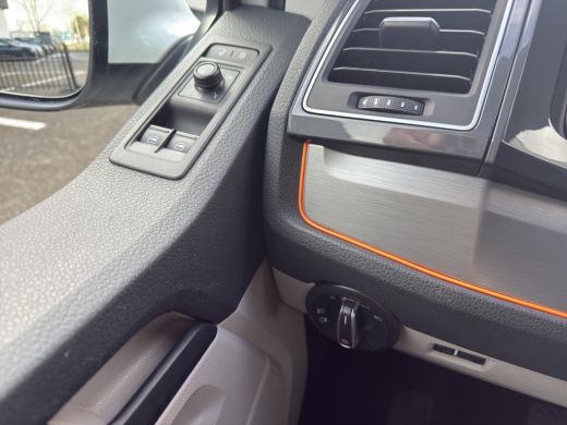 Volkswagen Transporter 2.0 TDI L2H1 Sport Automaat | Elektr. Dak | Camera | Schuifdeur L+R | Led | 18"| Mooie uitvoering | ActivLease financial lease