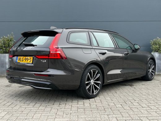 Volvo  V60 2.0 T6 Plug-in hybrid AWD Plus Dark | 360 camera | Trekhaak | All-seasons | Harman/Kardon | Stoel... ActivLease financial lease