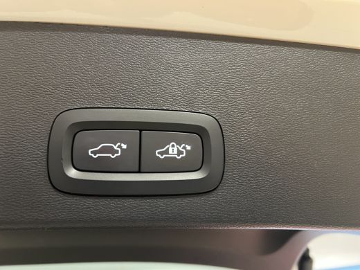 Volvo  XC40 T5 Recharge R-Design | 360 camera | Stoel + Stuurverwarming |  Harman Kardon | trekhaak | ActivLease financial lease