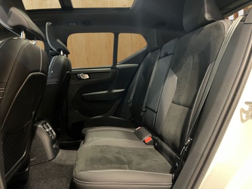 Volvo  XC40 T5 Recharge R-Design | 360 camera | Stoel + Stuurverwarming |  Harman Kardon | trekhaak | ActivLease financial lease