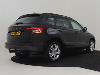 Skoda Karoq 1.5 TSI ACT Business Edition 150 Pk DSG/AUTO | Glazen panorama-dak | Trekhaak | Navigatie full ma...