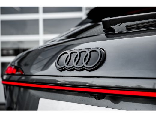 Audi Q3 S edition | Adaptive cruise control | Audi sound system | Cruise control ActivLease financial lease
