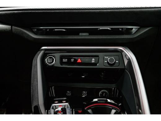 Audi Q5 S edition competition | Audi virtual cockpit | Dashcam | Hemelbekleding in zwart ActivLease financial lease