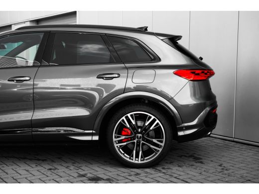 Audi Q5 S edition competition | Audi virtual cockpit | Hemelbekleding in zwart | Navigatie plus ActivLease financial lease